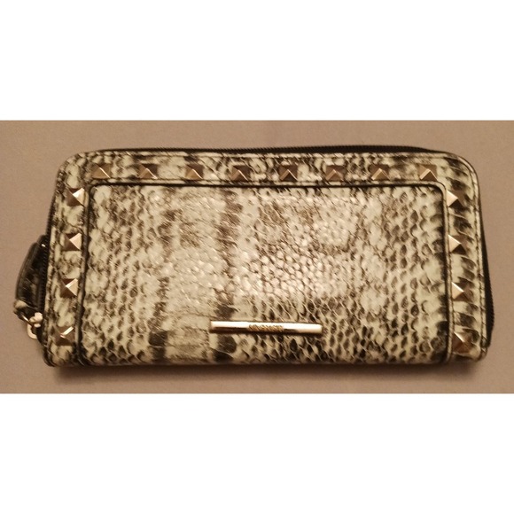 Nine West Mint Green Snakeskin Studded‎ Checkbook Zippered Wallet - Picture 1 of 4